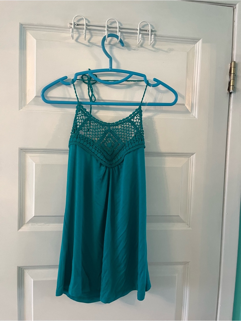 NWOT Venus Turquoise Halter Tank Top size medium
